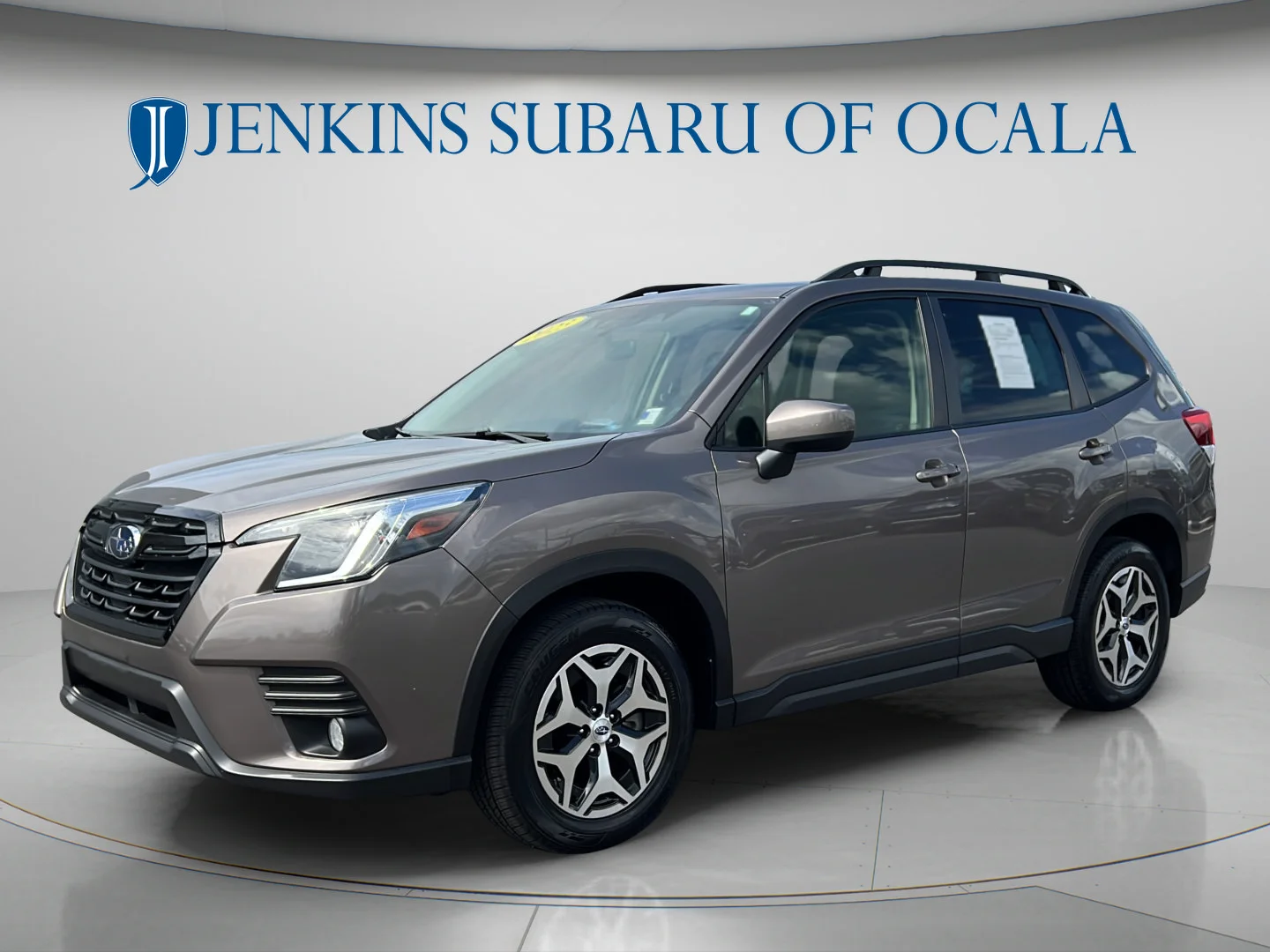 Used 2023 Brilliant Bronze Metallic Subaru Premium image 7