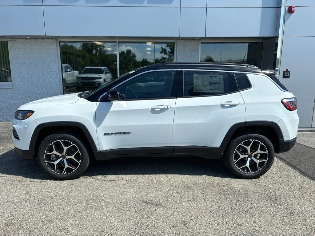 New 2026 Bright White Clear-Coat Exterior Paint Jeep Limited image 2