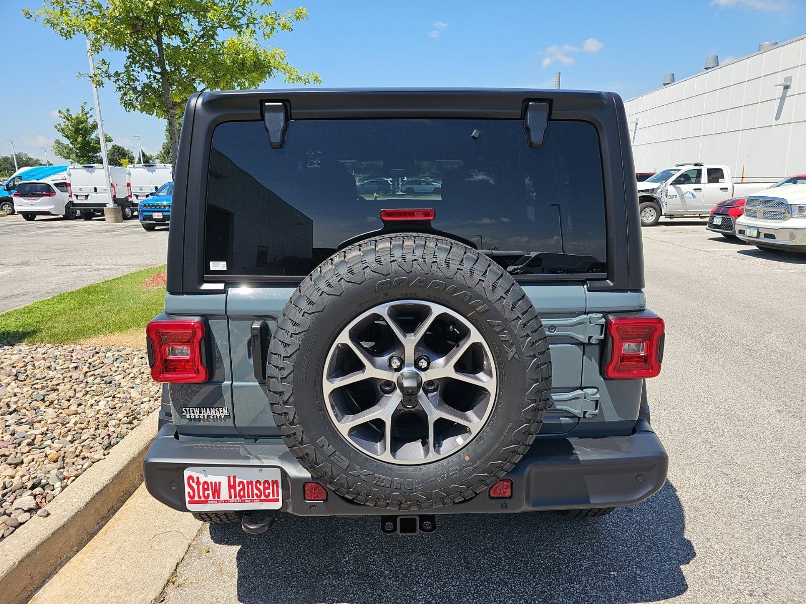 New 2026 Anvil Clearcoat Jeep Sport S image 4