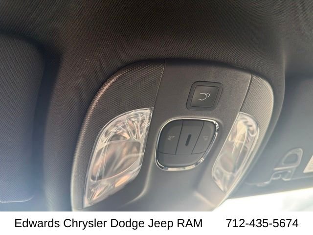 New 2026 Bright White Clear-Coat Exterior Paint Jeep Trailhawk image 27