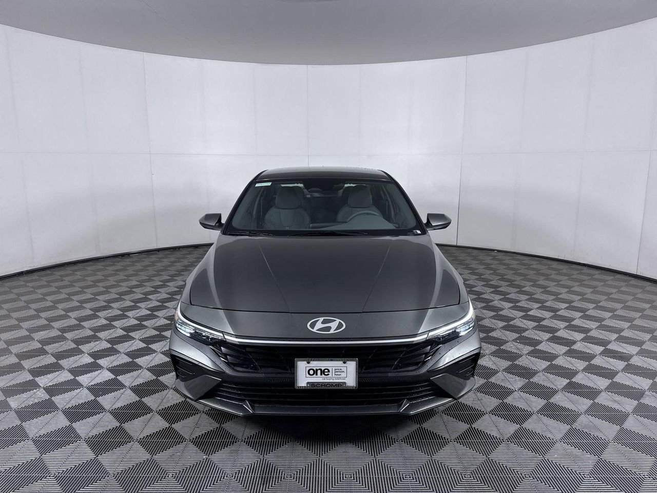 New 2026 Amazon Gray Hyundai SE image 2
