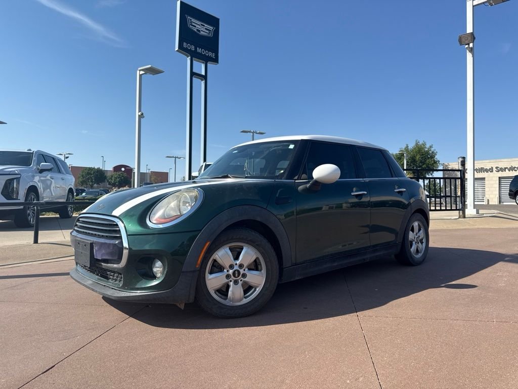 Used 2017 Green MINI  image 1