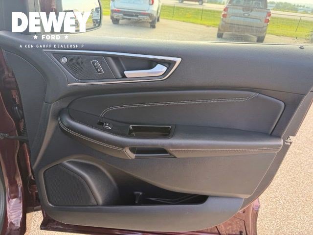 Used 2020 Burgundy Ford Titanium image 36
