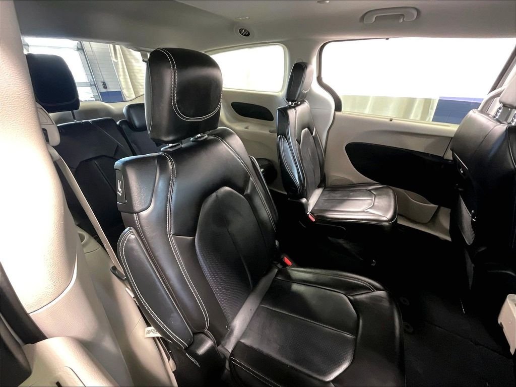 Used 2023 White Chrysler Touring L image 16