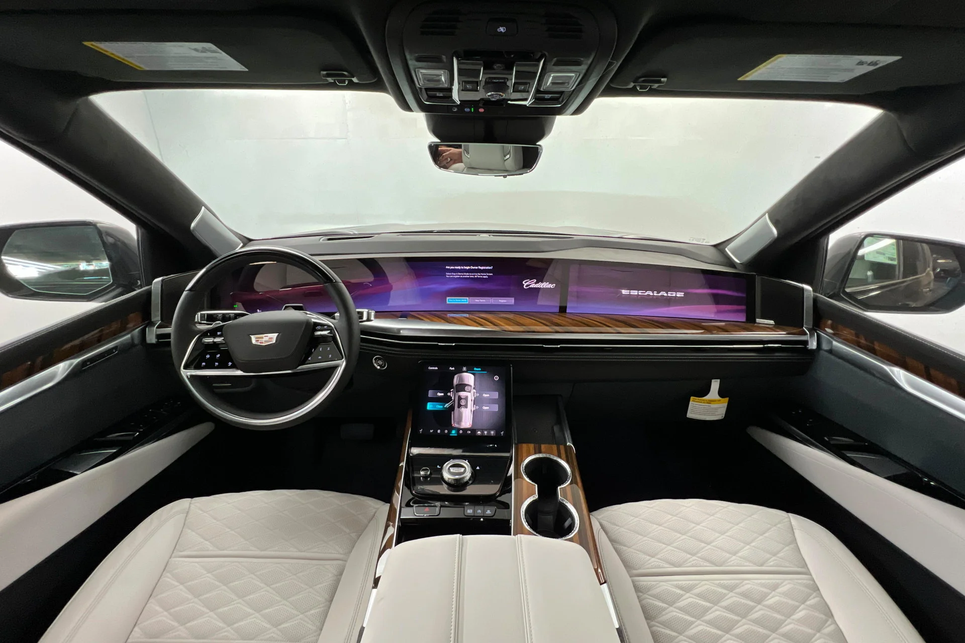 2026 Cadillac Escalade Platinum Sport - Photo 9