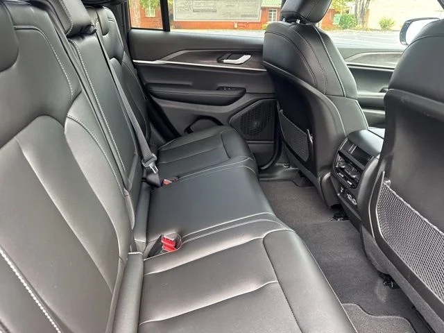 2025 Jeep Grand Cherokee Limited - Photo 11