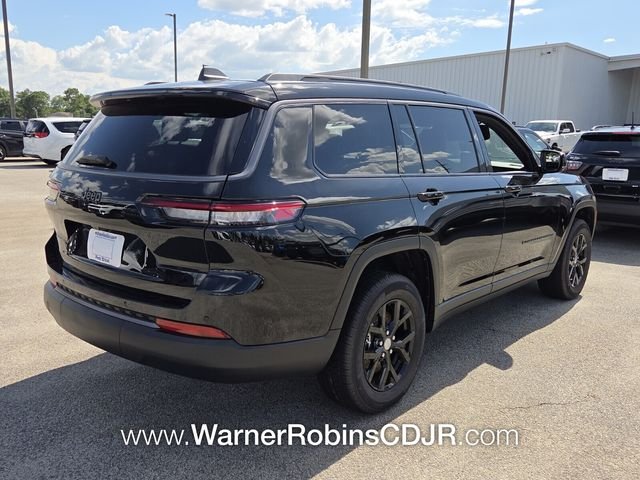 New 2026 Diamond Black Crystal Pearl-Coat Exterior Paint Jeep Altitude image 14