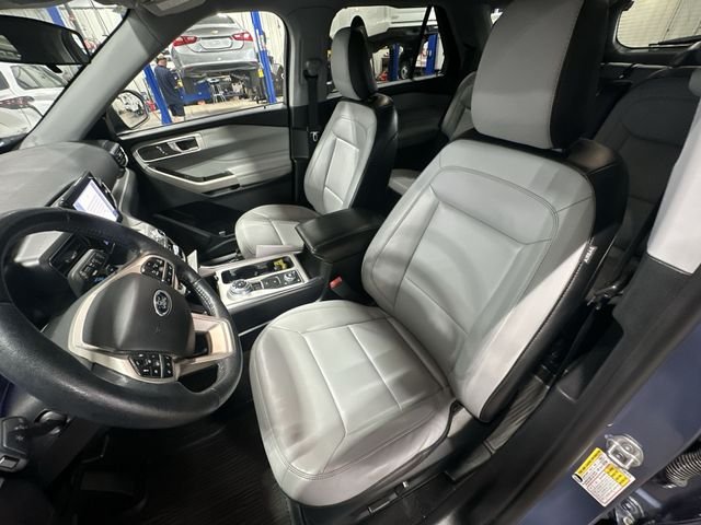 Used 2021 Blue Metallic Ford XLT image 17