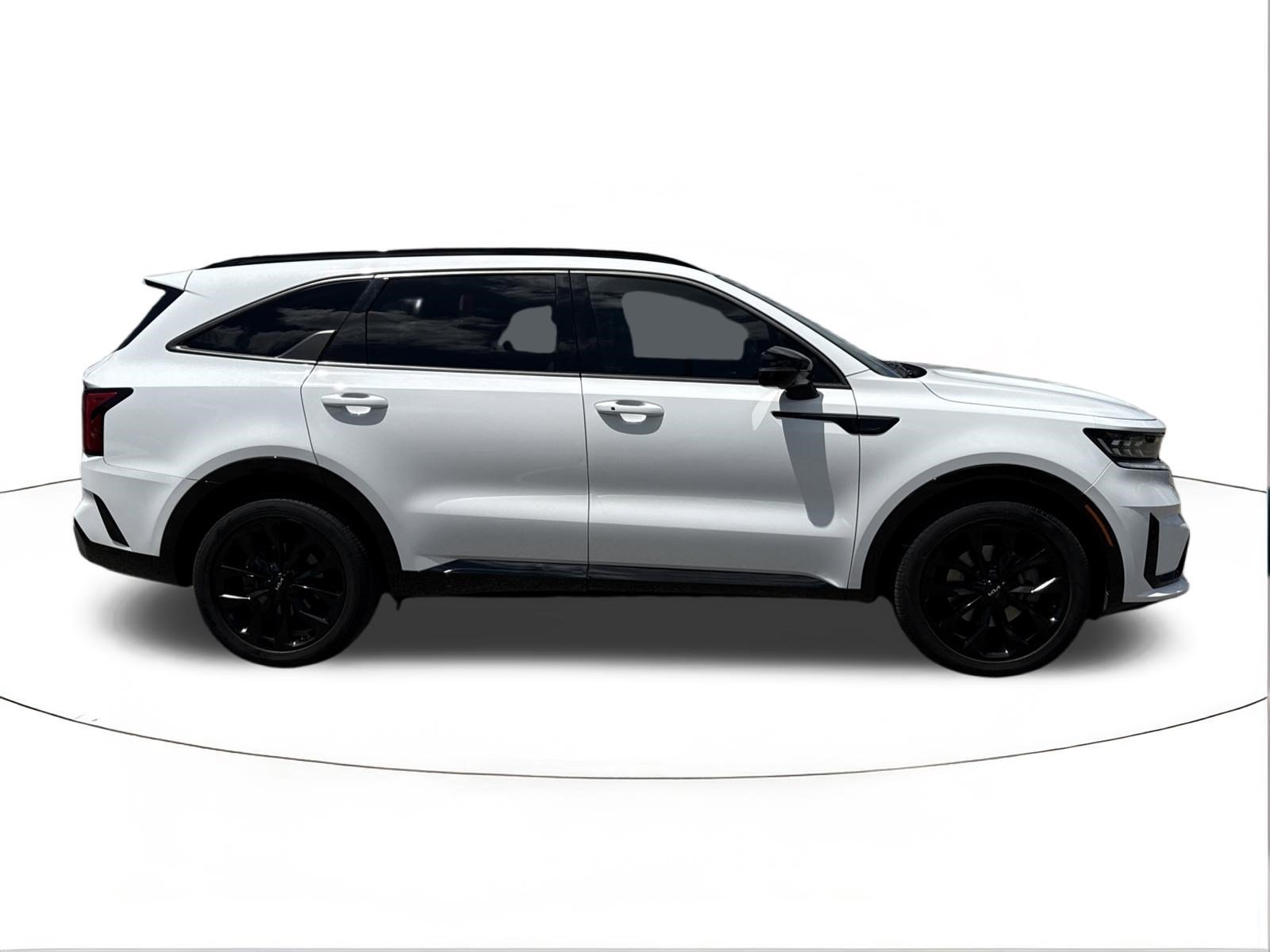 Used 2022 Glacial White Pearl Kia SX image 2