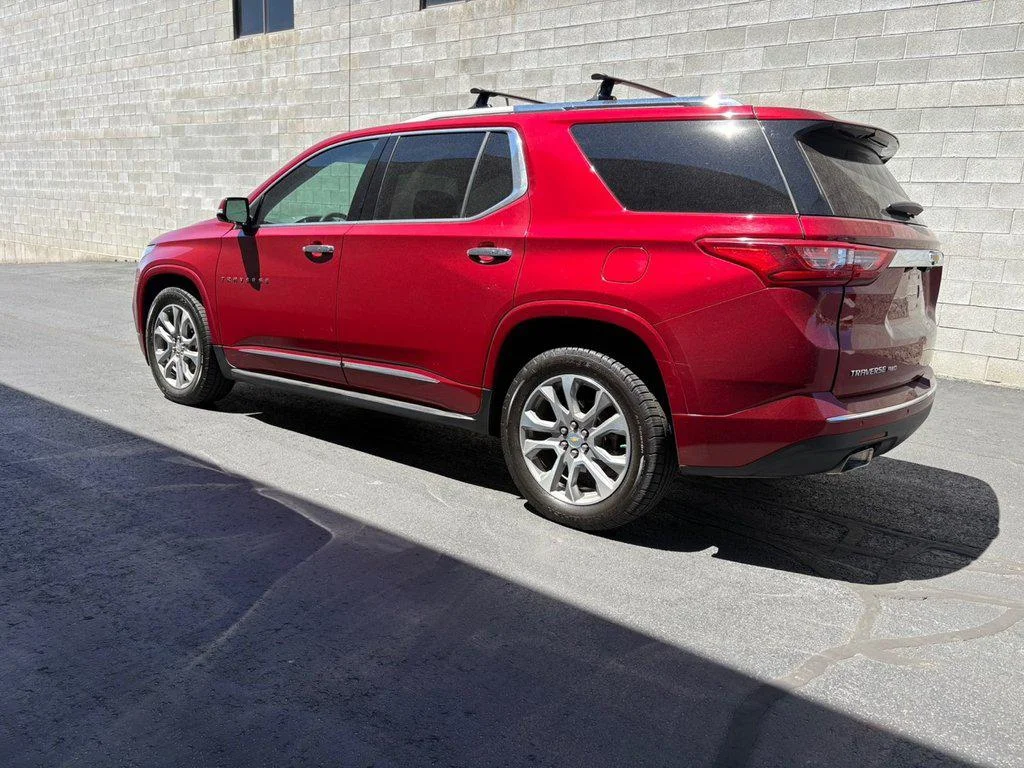 Used 2018 Cajun Red Tintcoat Chevrolet PREMIER image 10