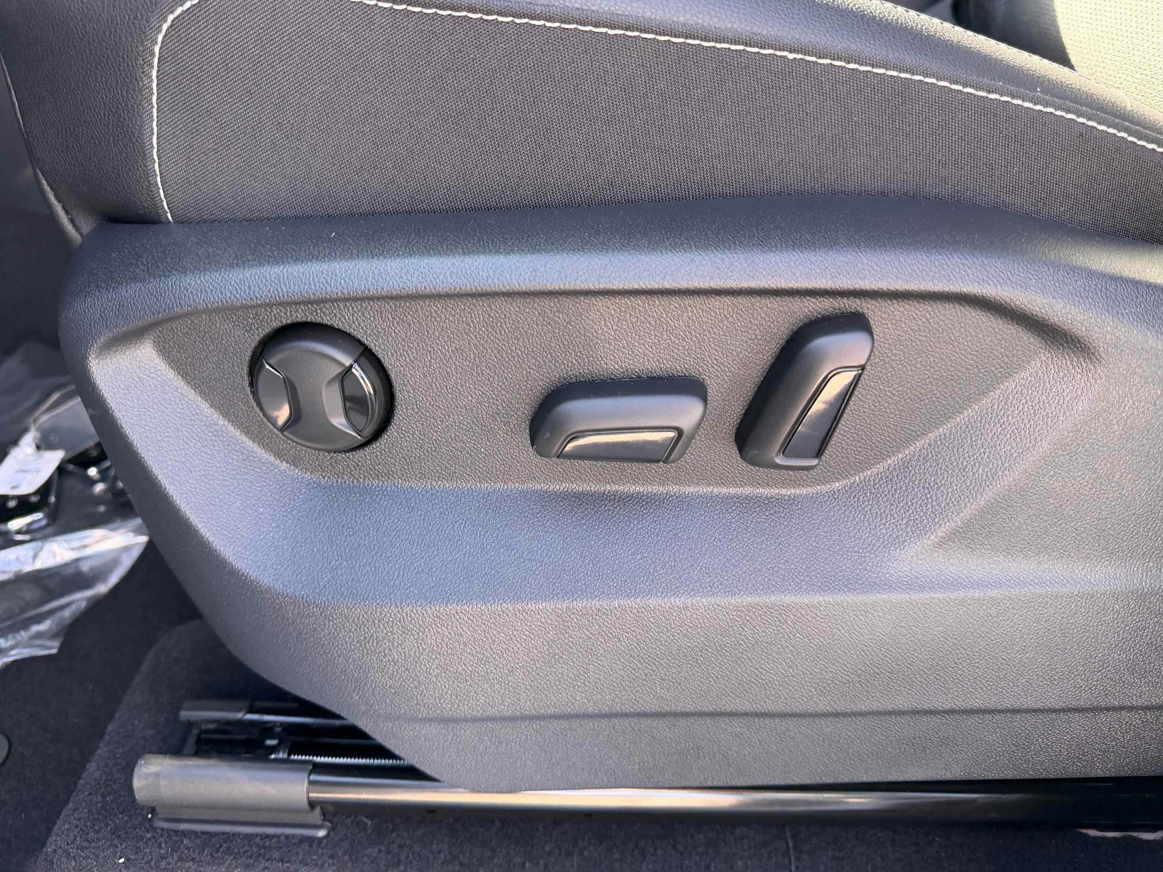 New 2026 Opal Volkswagen 2.0T SE w/Technology image 15