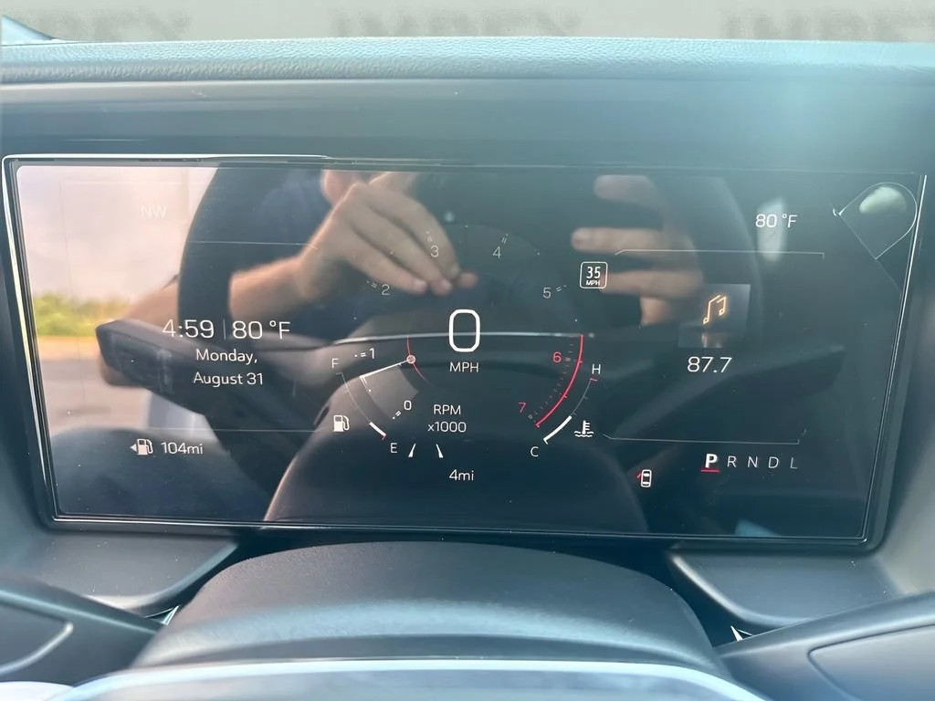 New 2027 Summit White GMC Elevation image 25