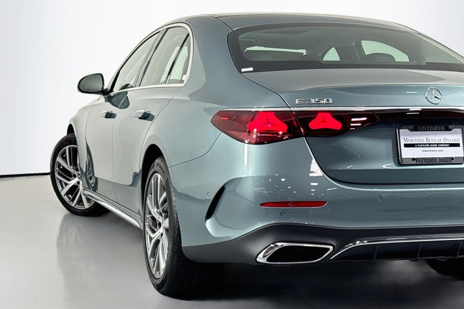 New 2026 Verde Silver Metallic Mercedes-Benz E 350 RWD Sedan image 14