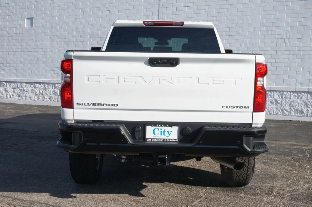 New 2026 Summit White Chevrolet Custom image 6