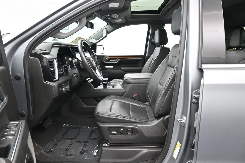 Used 2023 Sterling Metallic GMC Denali image 10