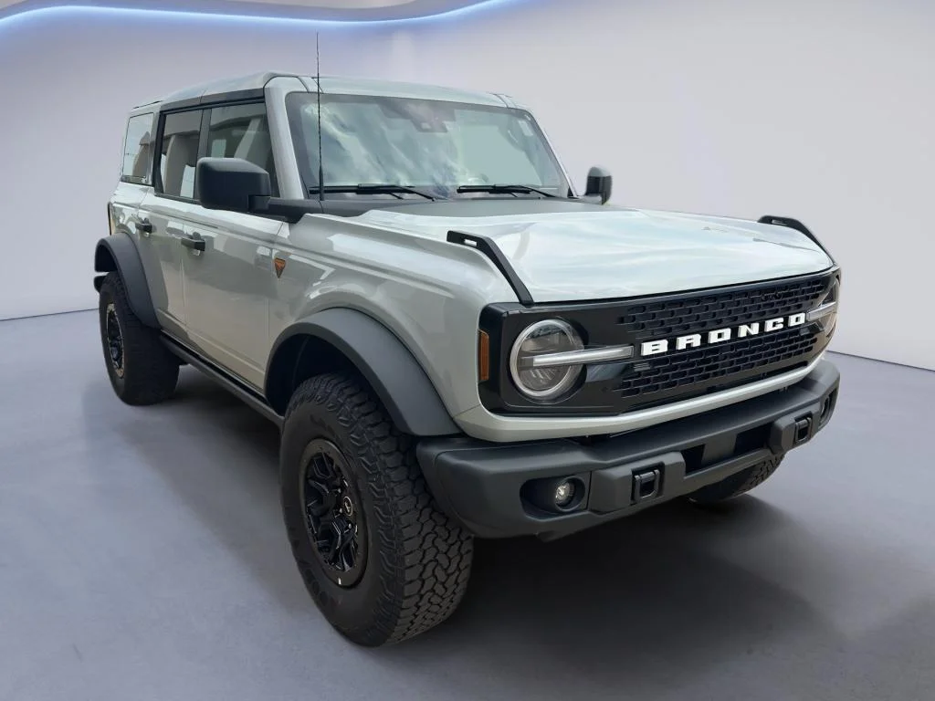 New 2026 Avalanche Gray Ford Badlands® image 7