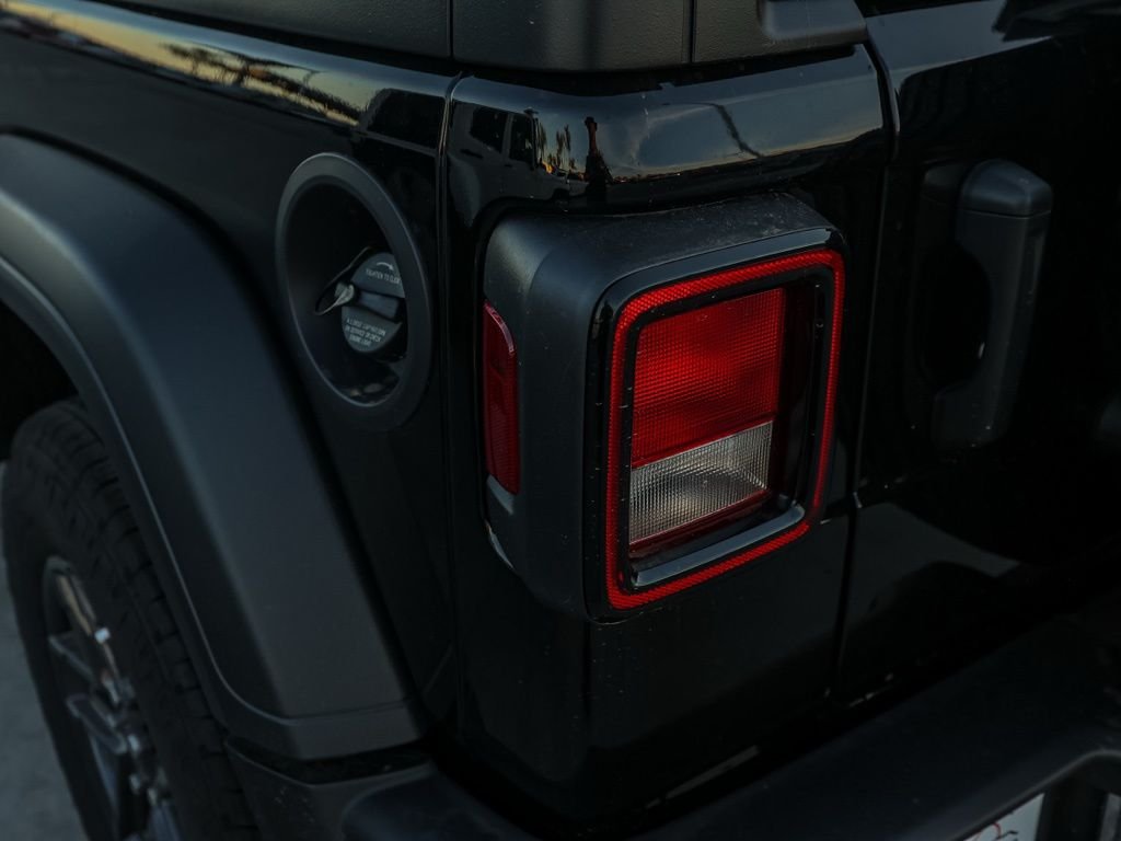 New 2026 Black Clear-Coat Exterior Paint Jeep Sport S image 6