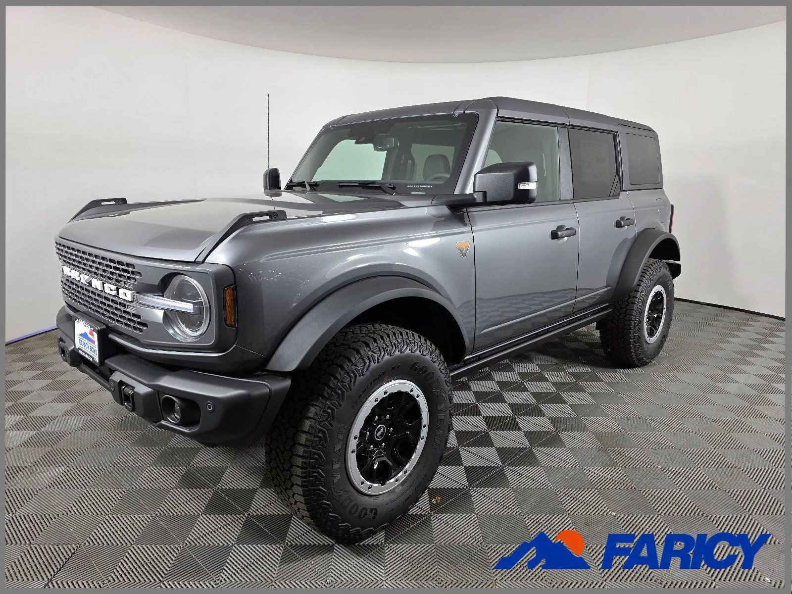 Used 2025 Carbonized Gray Metallic Ford Badlands image 1