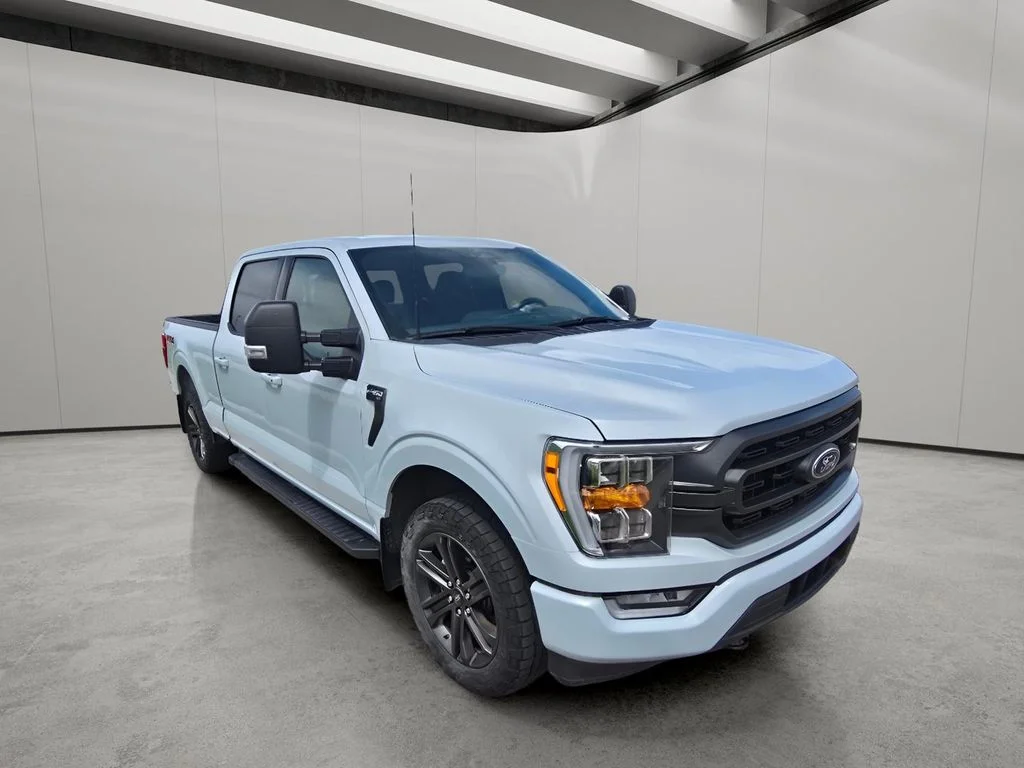 Used 2022 SPACE WHITE METALLIC Ford XLT image 7