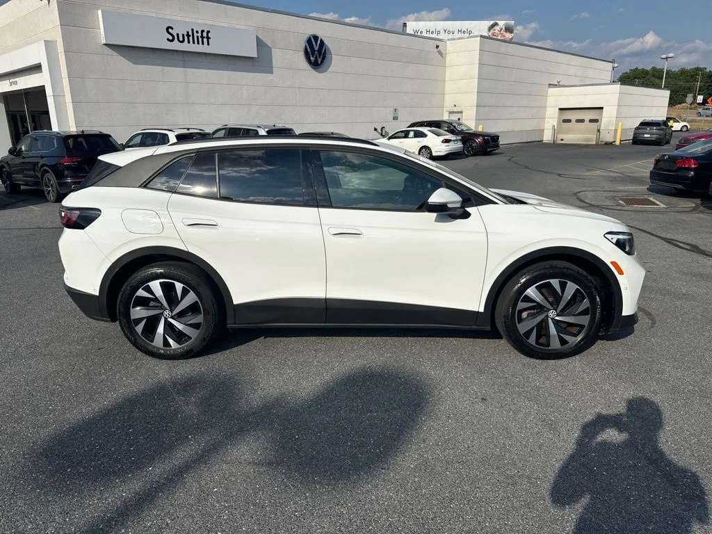 Certified Used 2024 Pure White Volkswagen Standard image 33