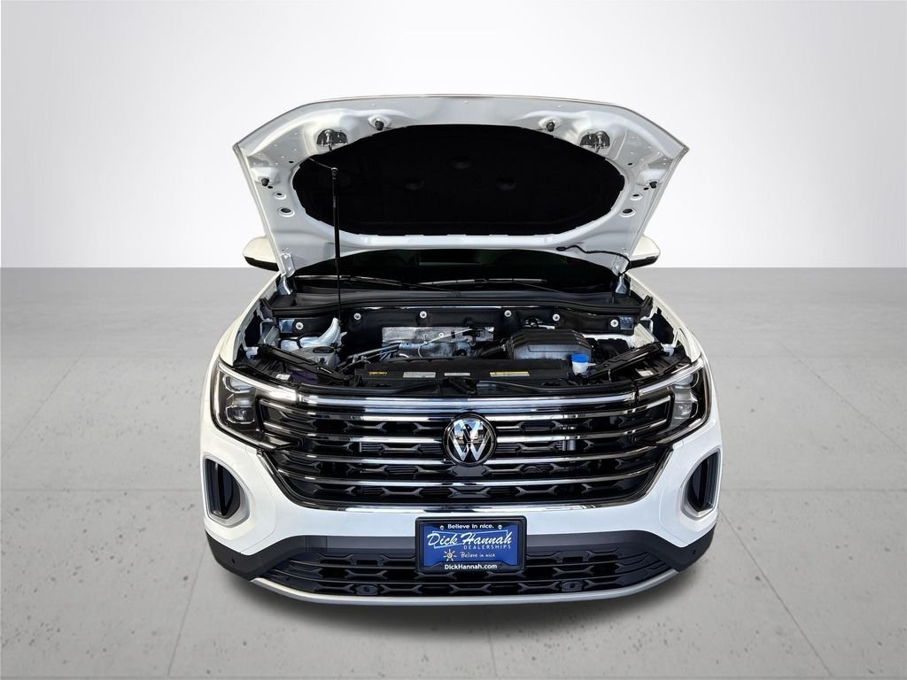New 2026 Opal White Pearl Volkswagen 2.0T SE w/Technology image 22