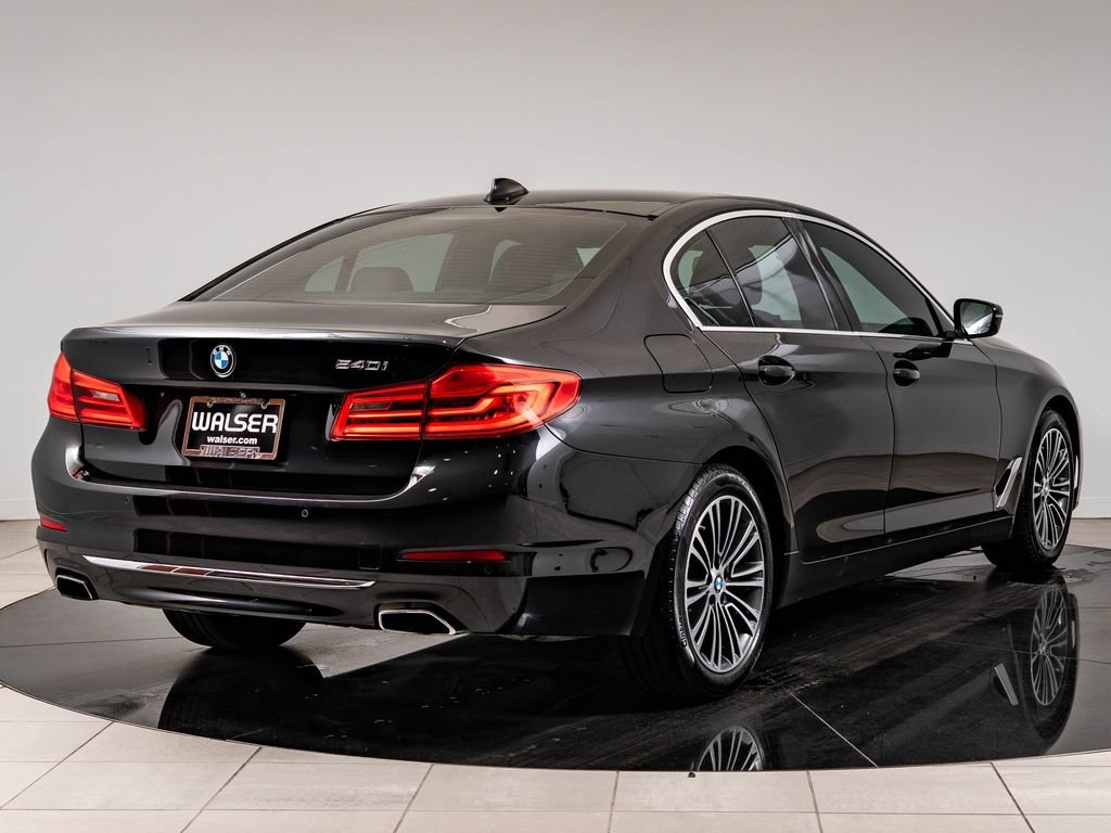 Used 2019 Black Sapphire Metallic BMW 540i image 10