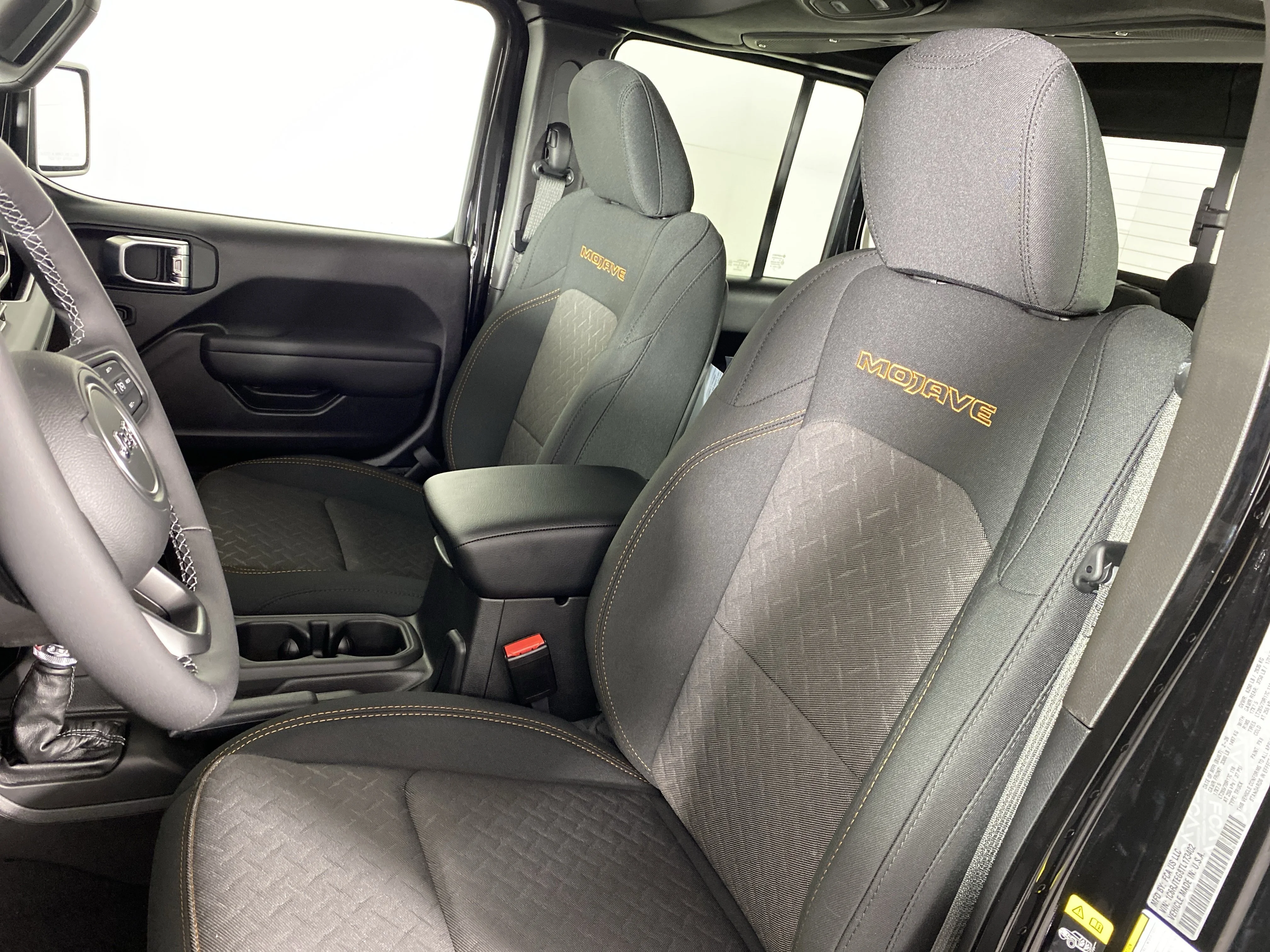 New 2026 Black Clear-Coat Exterior Paint Jeep Mojave image 13