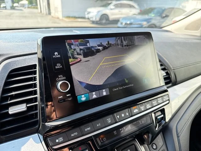 2025 Honda Odyssey EX-L - Photo 23