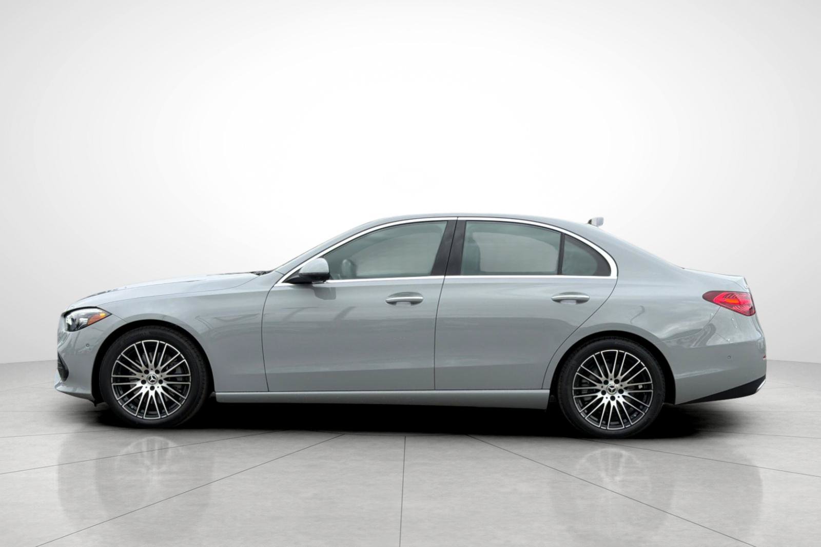 New 2026 MANUFAKTUR Alpine Grey Mercedes-Benz C 300 image 33