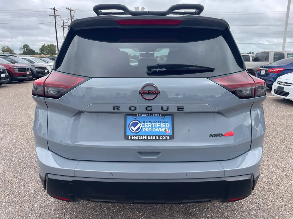 Used 2026 Gray Nissan Rock Creek image 4