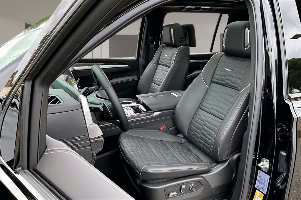 2026 Cadillac Escalade ESV V-Series - Photo 9