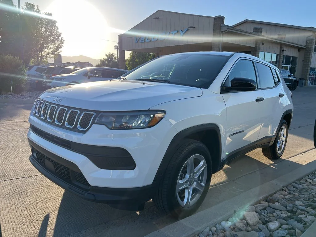 Used 2024 White Jeep Sport image 3