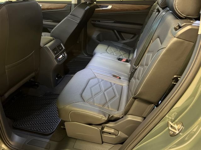 New 2026 Green Volkswagen 2.0T SE w/Technology image 10