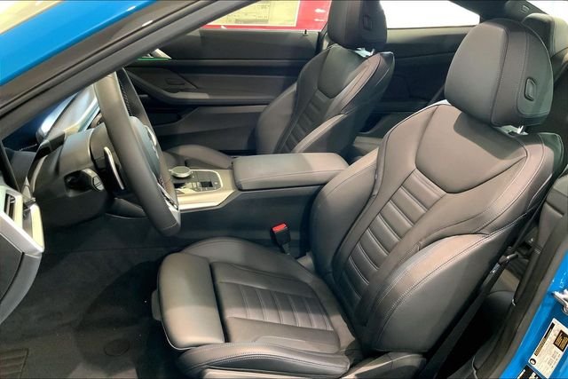 2026 BMW 4 Series M440i - Photo 9