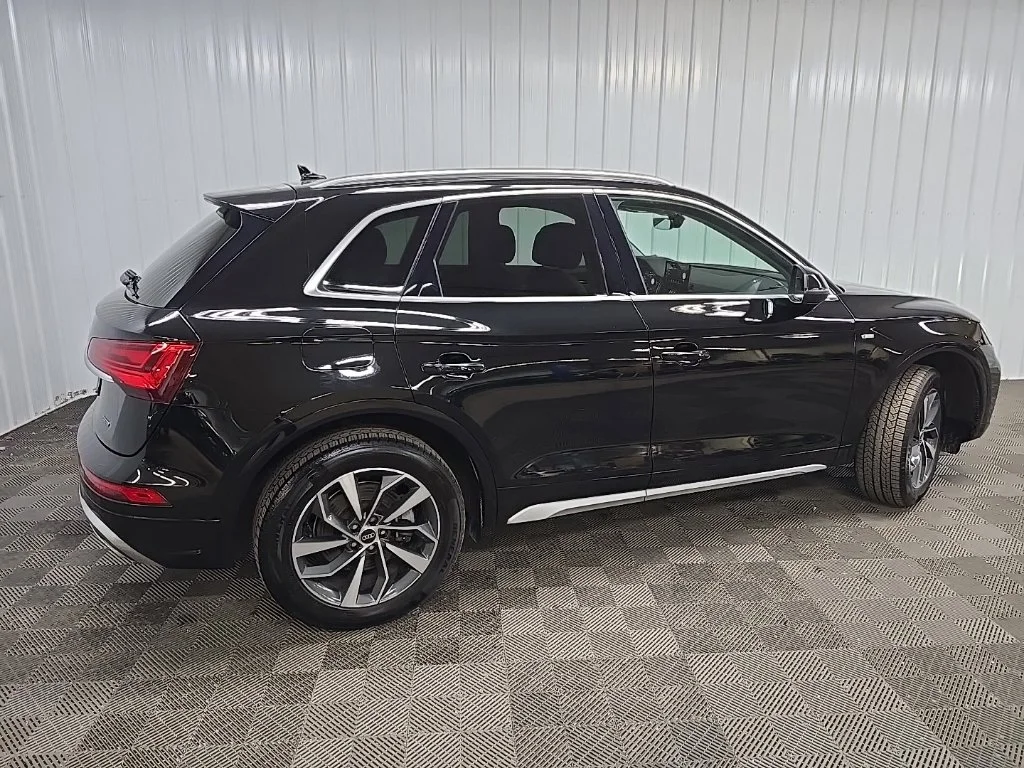 Used 2023 Black Audi 45 S line Premium image 3