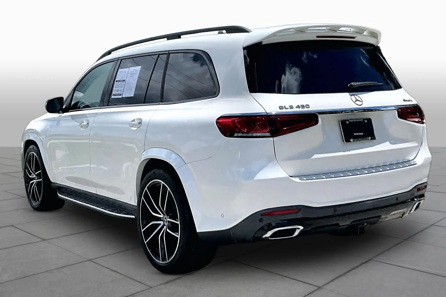 Used 2022 MANUFAKTUR Diamond White Bright Mercedes-Benz GLS 450 image 12