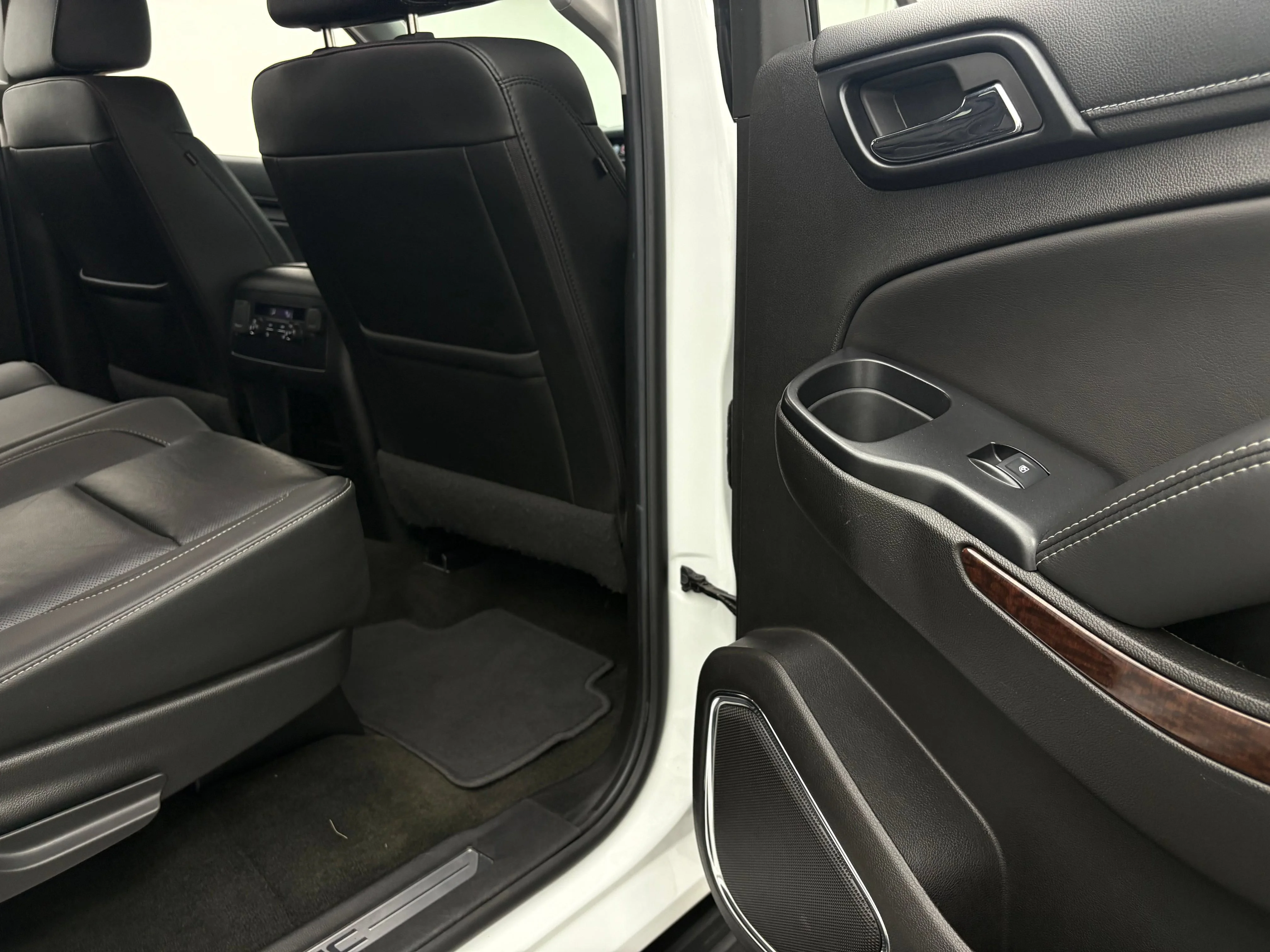 Used 2018 SUMMIT WHITE GMC SLT image 37