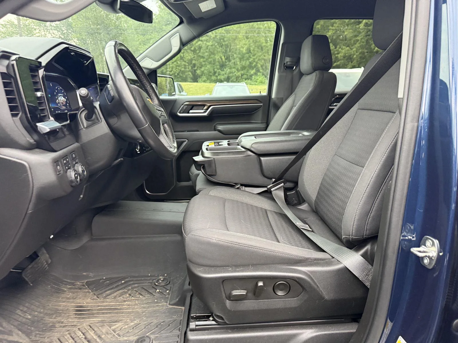Used 2022 NORTHSKY BLUE METALLIC Chevrolet LT image 12