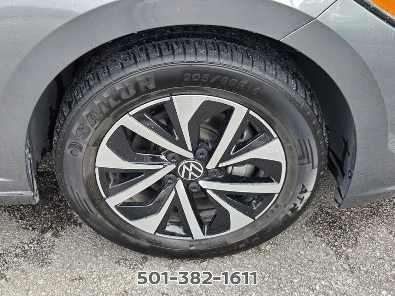 Used 2024 Pyrite Silver Metallic Volkswagen 1.5T S image 17