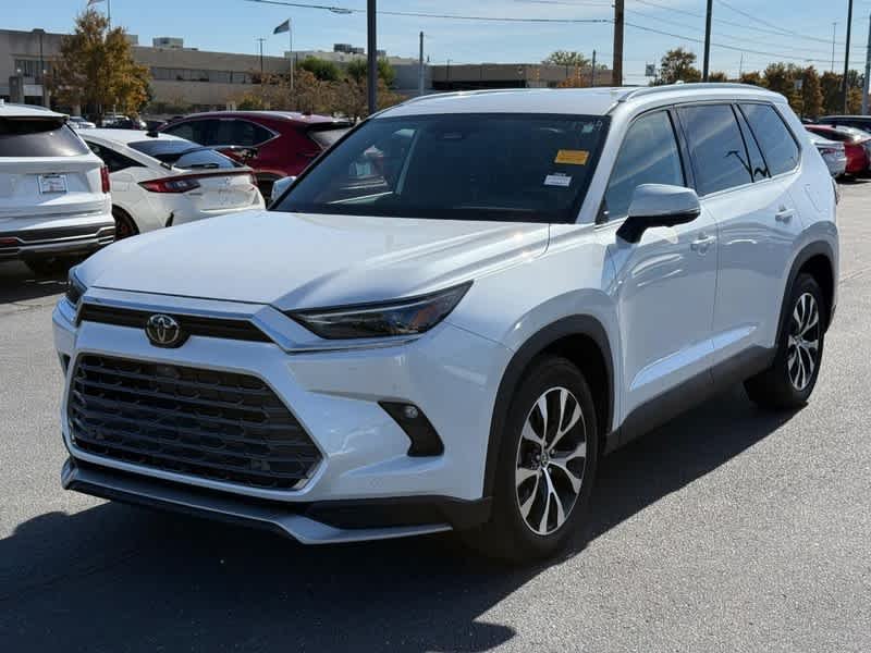2024 Toyota Grand Highlander Limited - Photo 9
