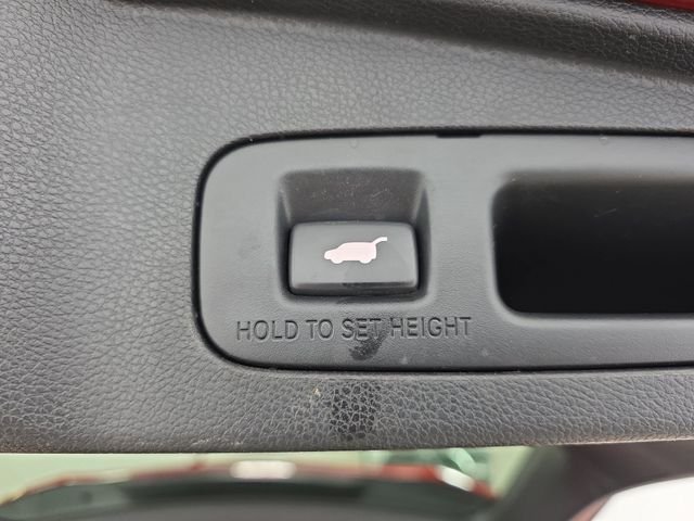 Used 2017 Red Honda EX-L image 36