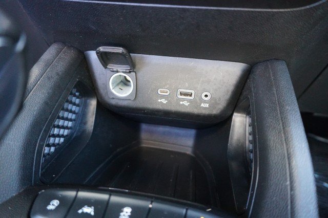 Used 2023  Chevrolet RS image 28
