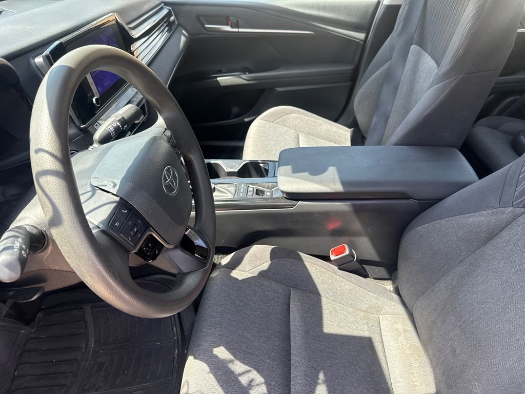 Used 2025  Toyota LE image 17