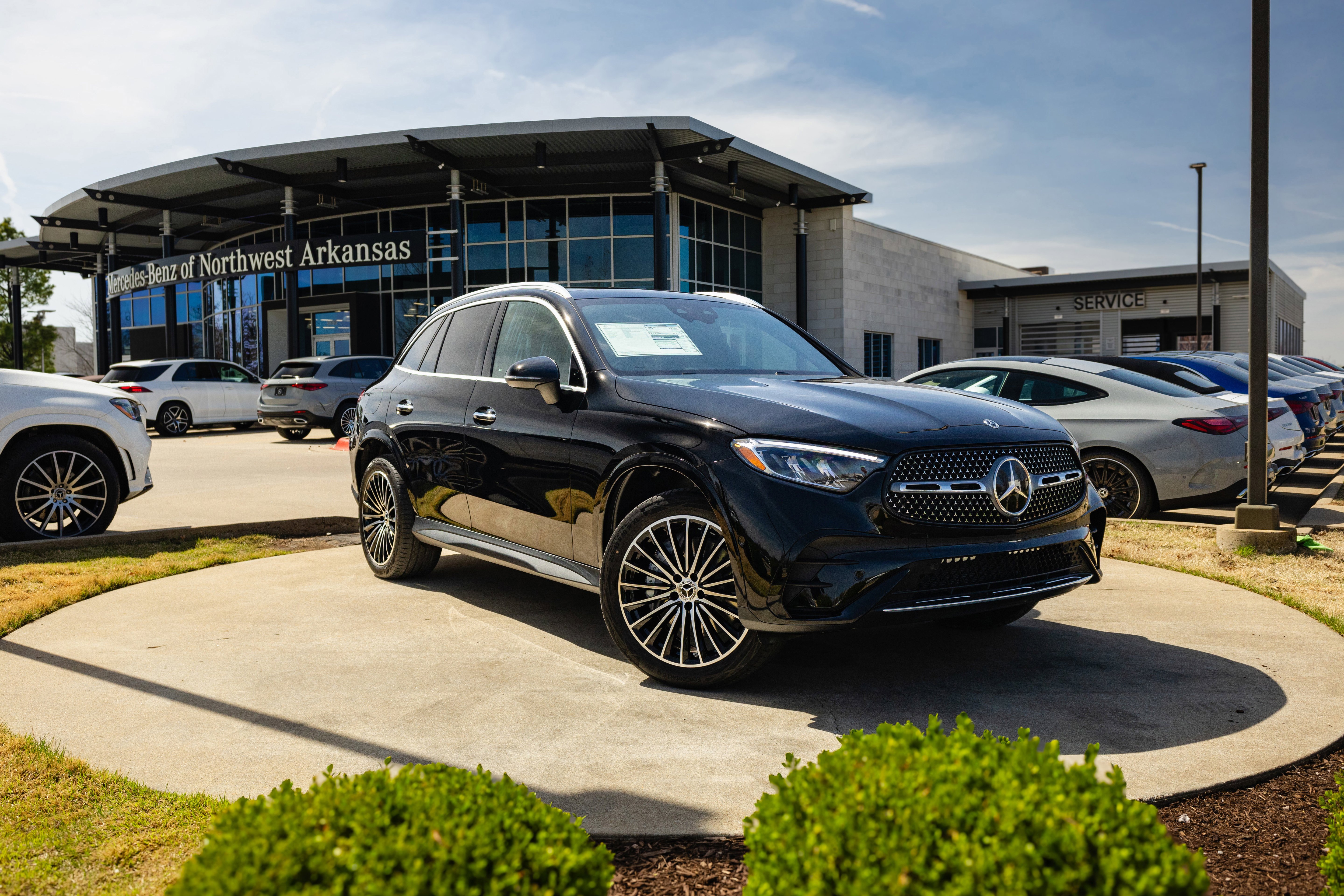 New 2026 Black Mercedes-Benz GLC 300 image 1