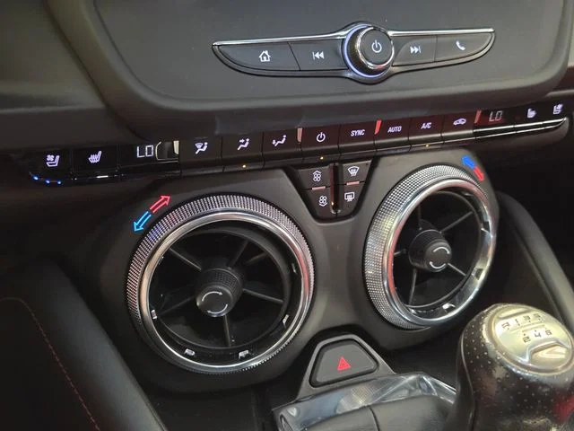 Used 2021 Black Chevrolet 2LT image 19