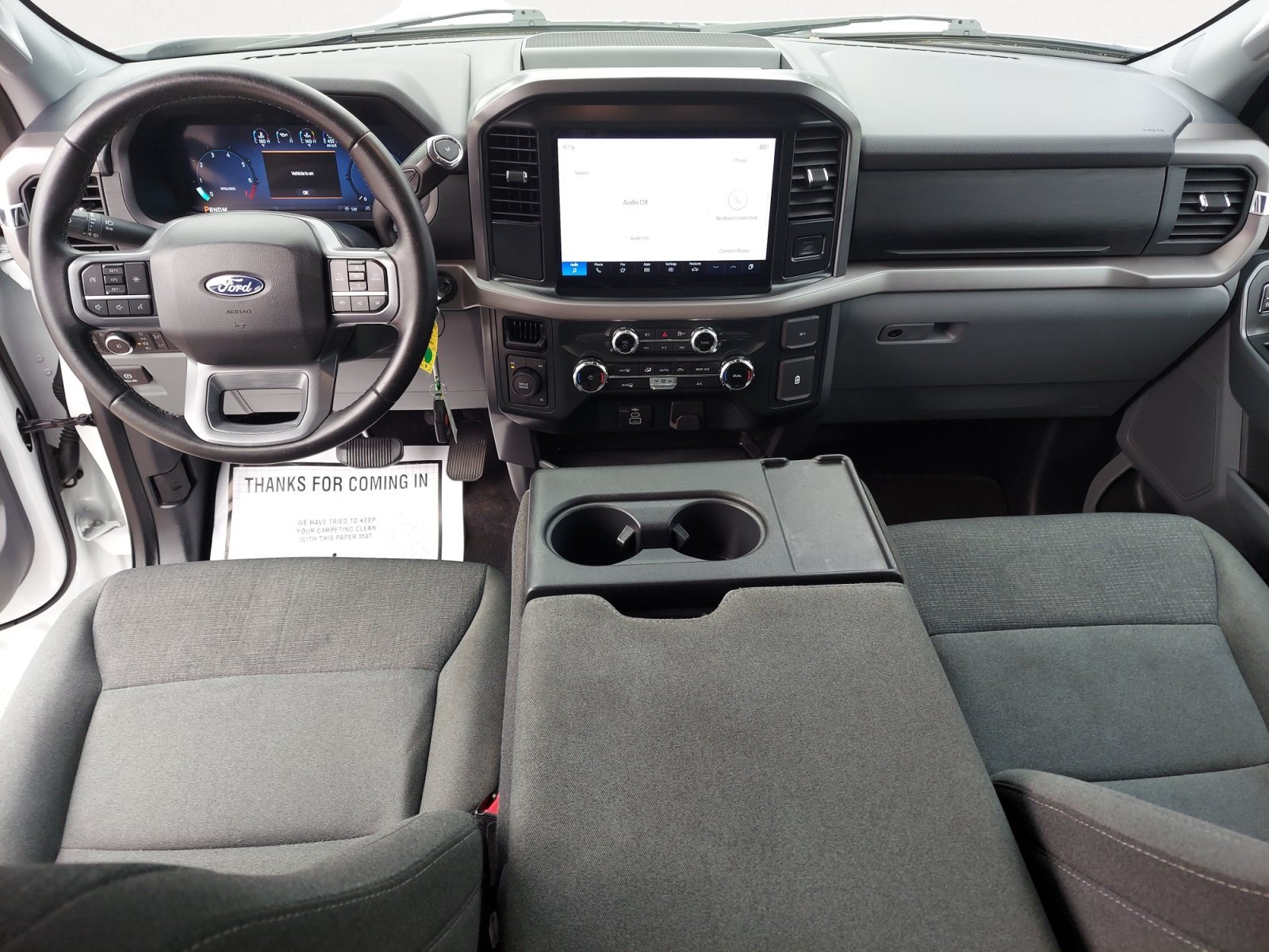 Used 2025 Oxford White Ford XLT image 3