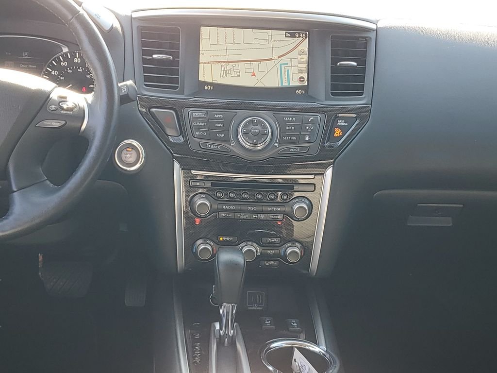 Used 2020 Gray Nissan SL image 16