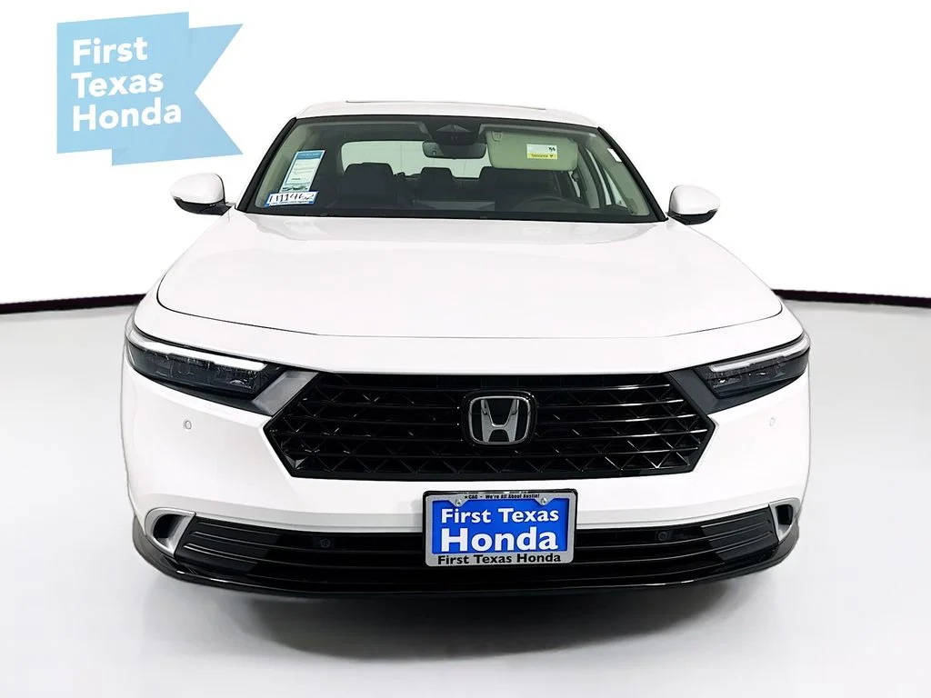 New 2026 Platinum White Pearl Honda Touring image 3