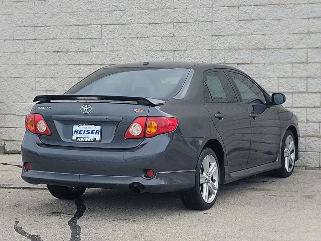 Used 2009 Gray Toyota XRS image 14