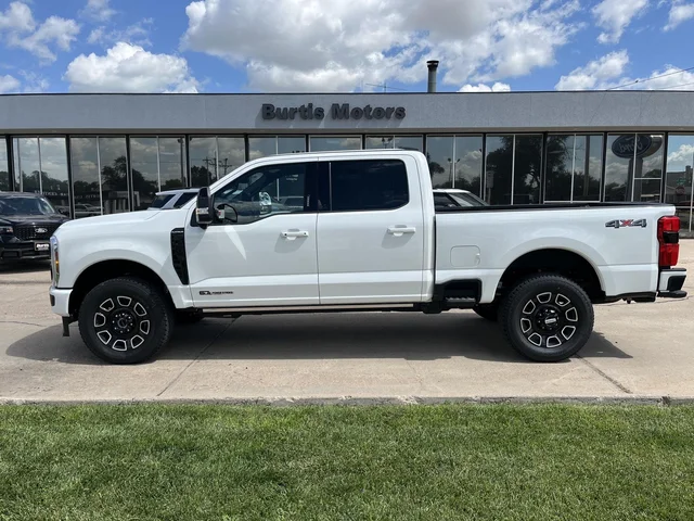 2026 Ford Super Duty F-350® Platinum®